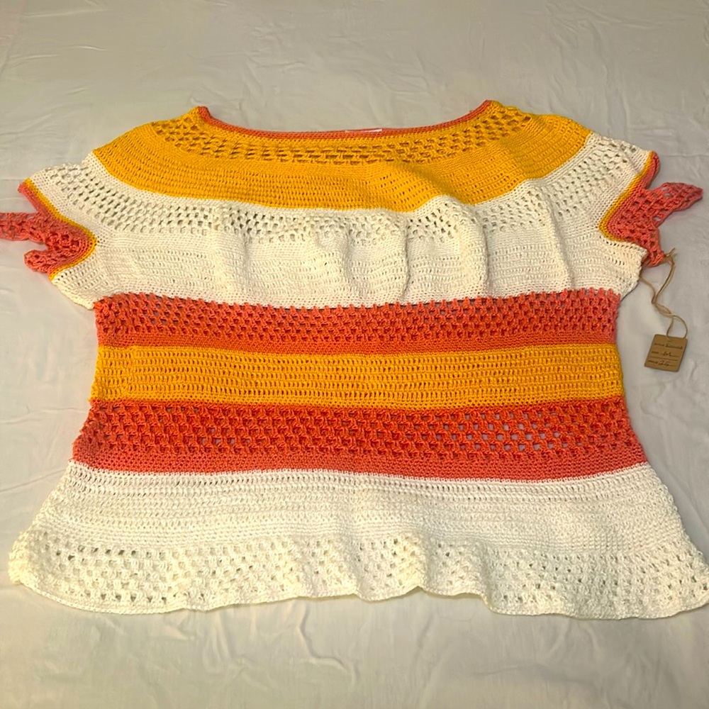 Crochet blouse hand made size Medium.